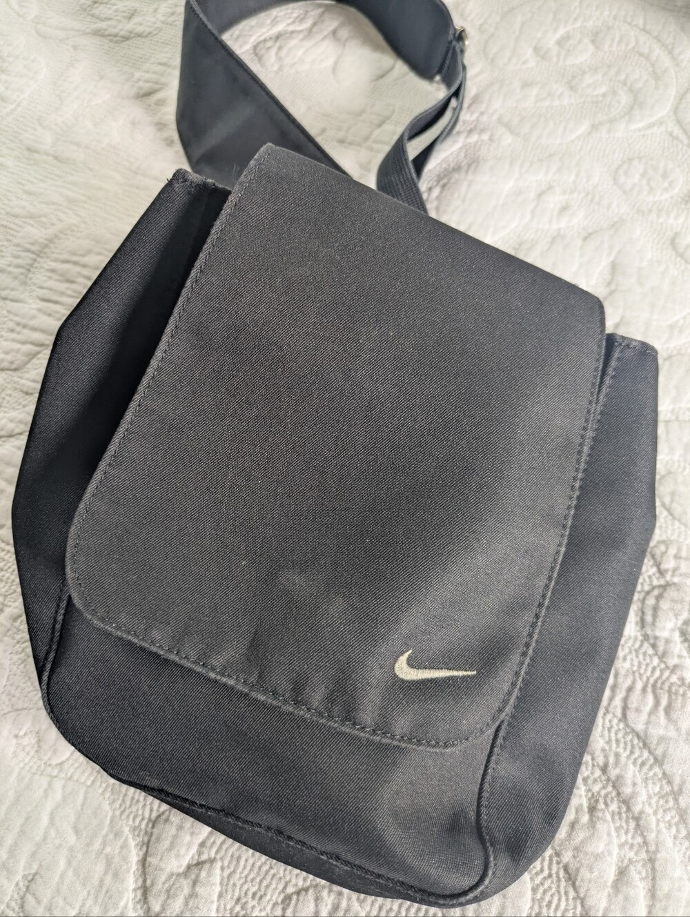 Nike Black Crossbody Bag with Small Swoosh